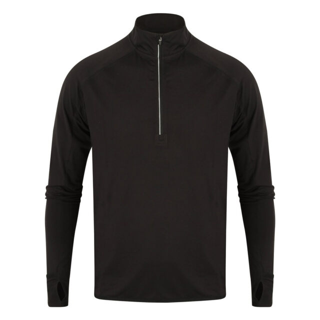 Long-sleeved 1/4 zip top
